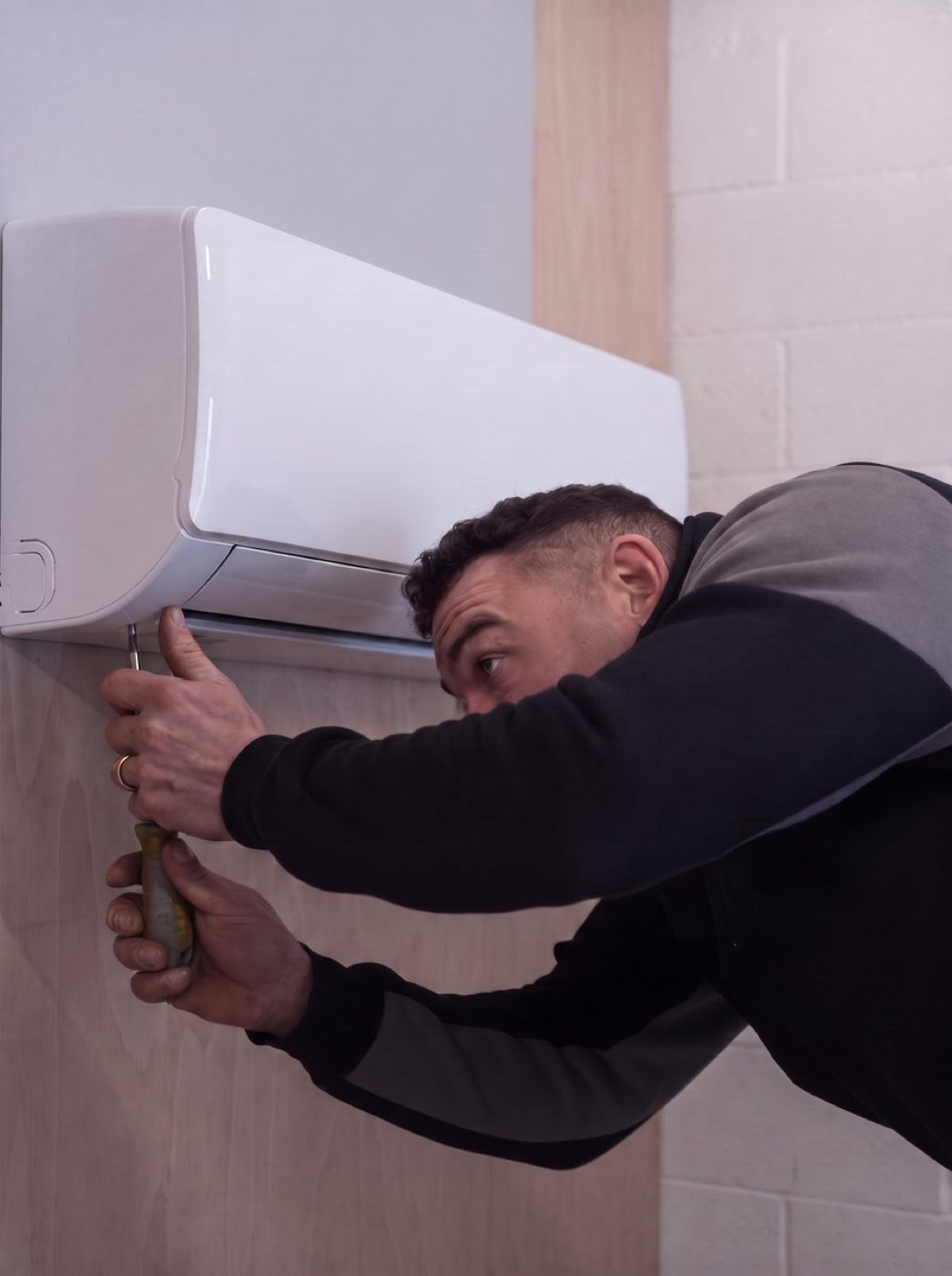 Ryan, owner of Air Conditioning MCR